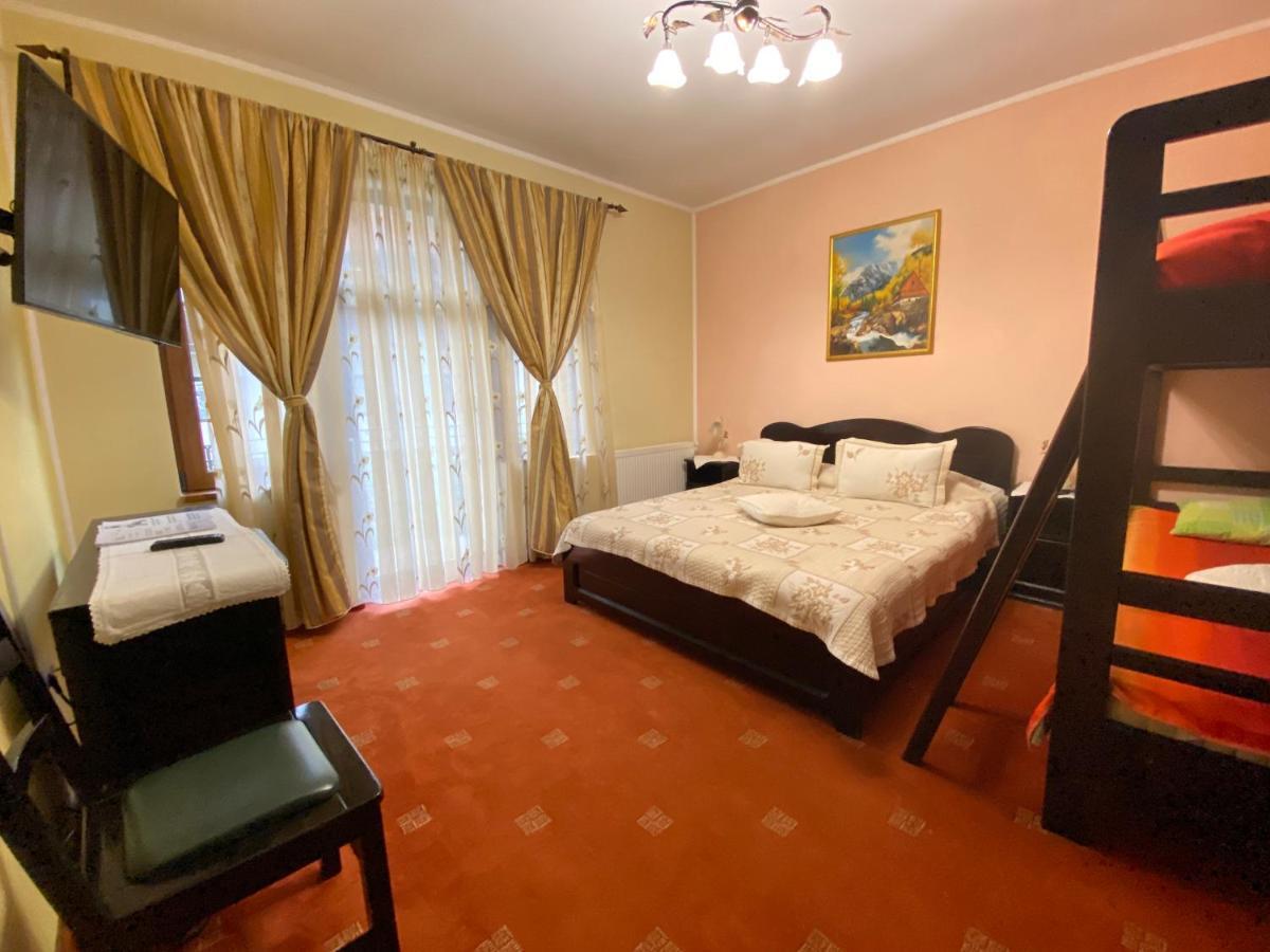 Pensiunea Crocus - Sauna & Billiard Poiana Brasov Ngoại thất bức ảnh