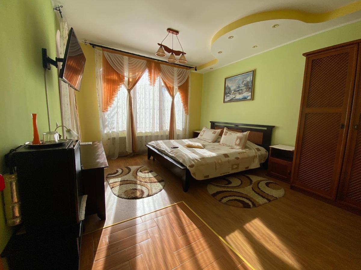 Pensiunea Crocus - Sauna & Billiard Poiana Brasov Ngoại thất bức ảnh
