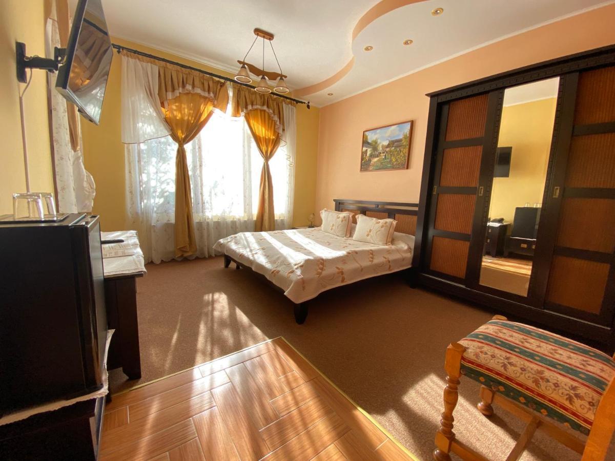 Pensiunea Crocus - Sauna & Billiard Poiana Brasov Ngoại thất bức ảnh
