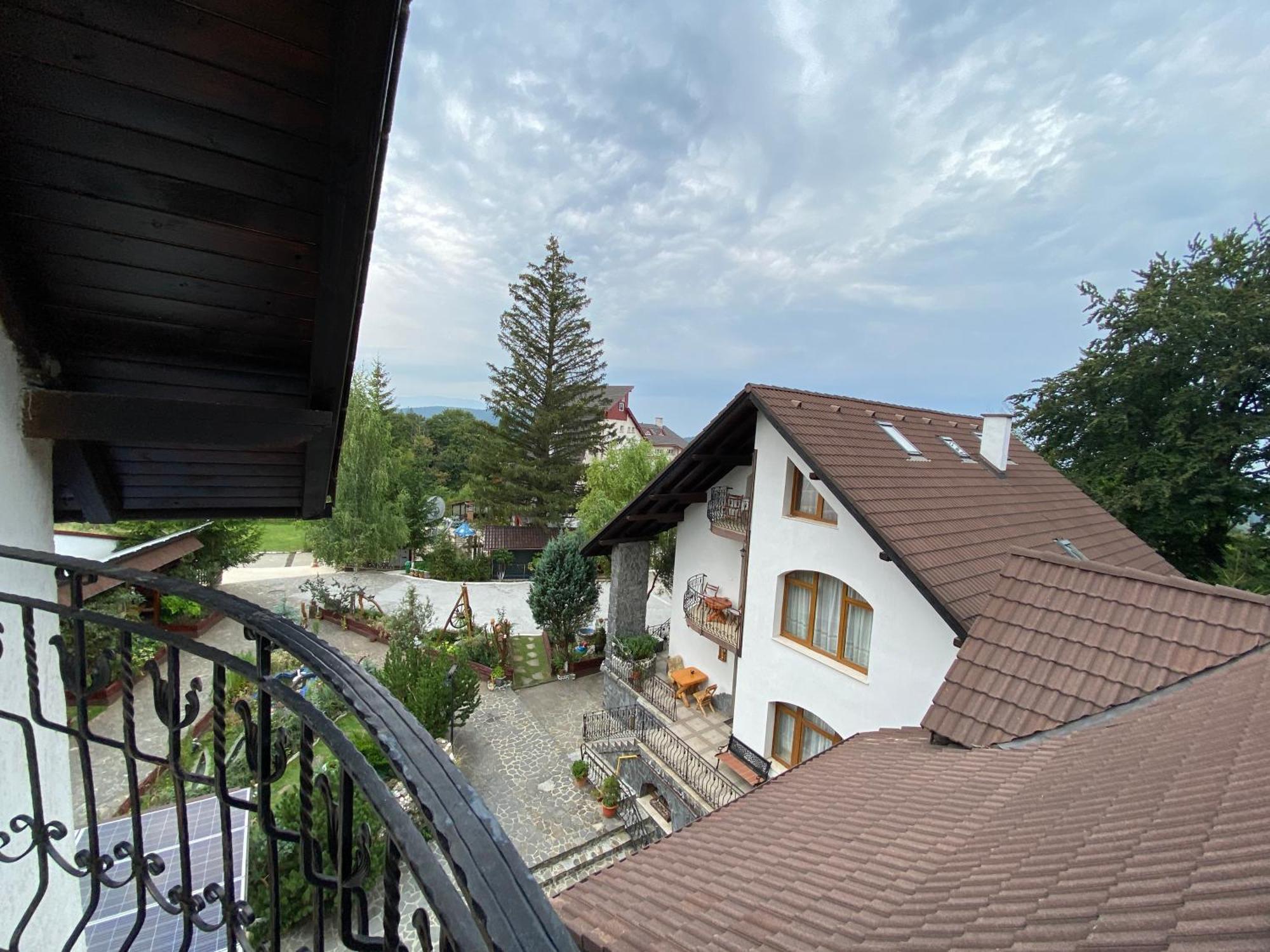 Pensiunea Crocus - Sauna & Billiard Poiana Brasov Phòng bức ảnh